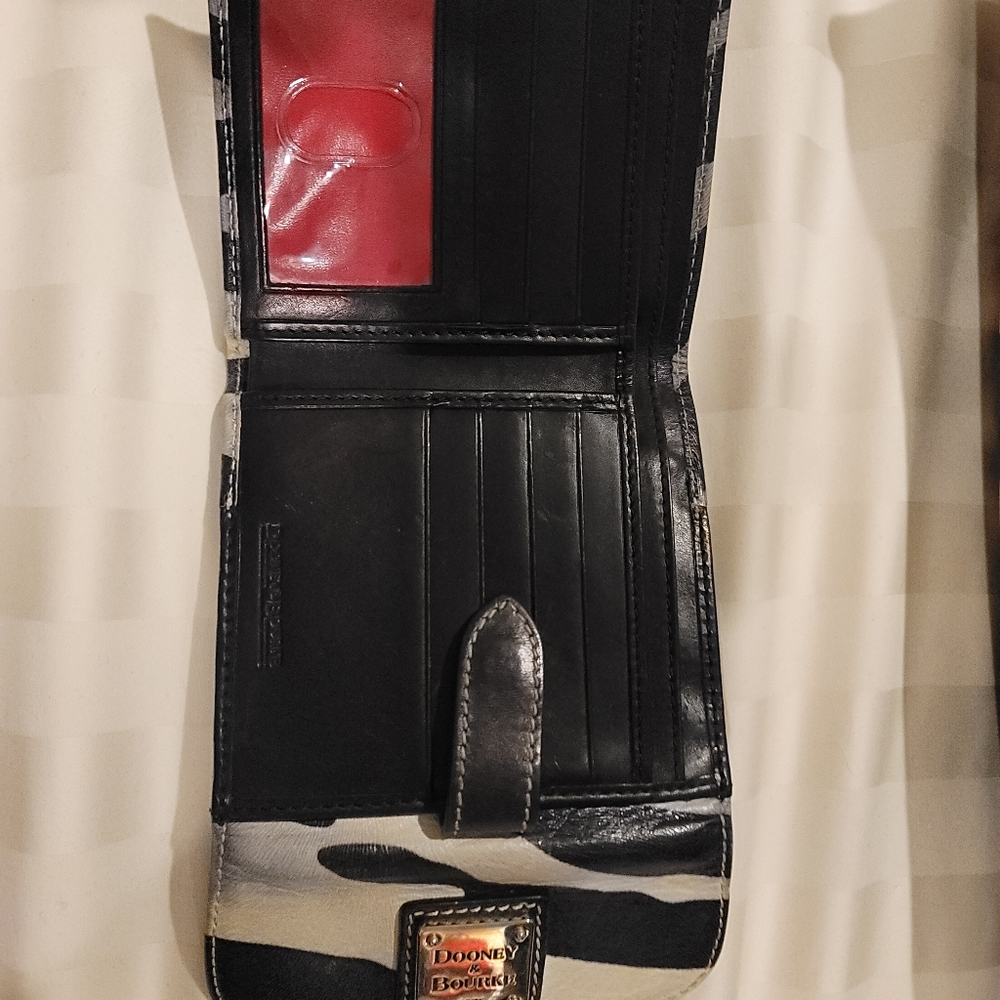 Wallet - Picture 4 of 4